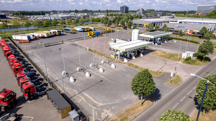 Laadplein Veghel drone (mei 2025) (5)